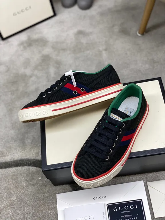 Gucci Shoe 